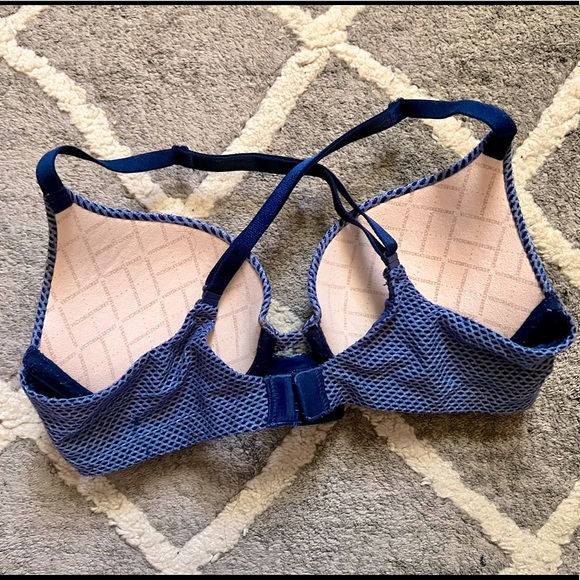 Bundle of 8 Victoria secret bras - Picture 11 of 17